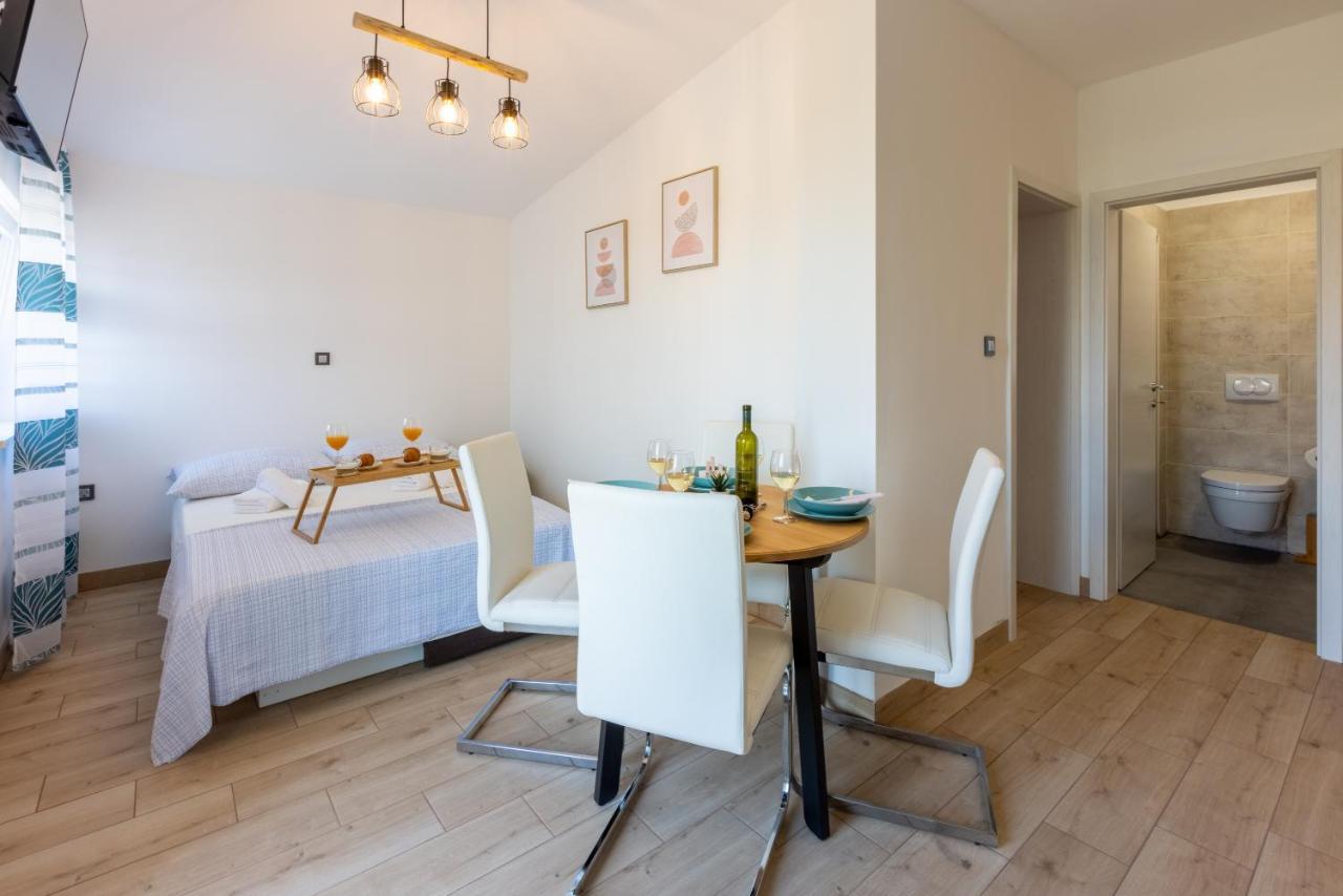 Ferienwohnung Summer Breeze Crikvenica Exterior foto