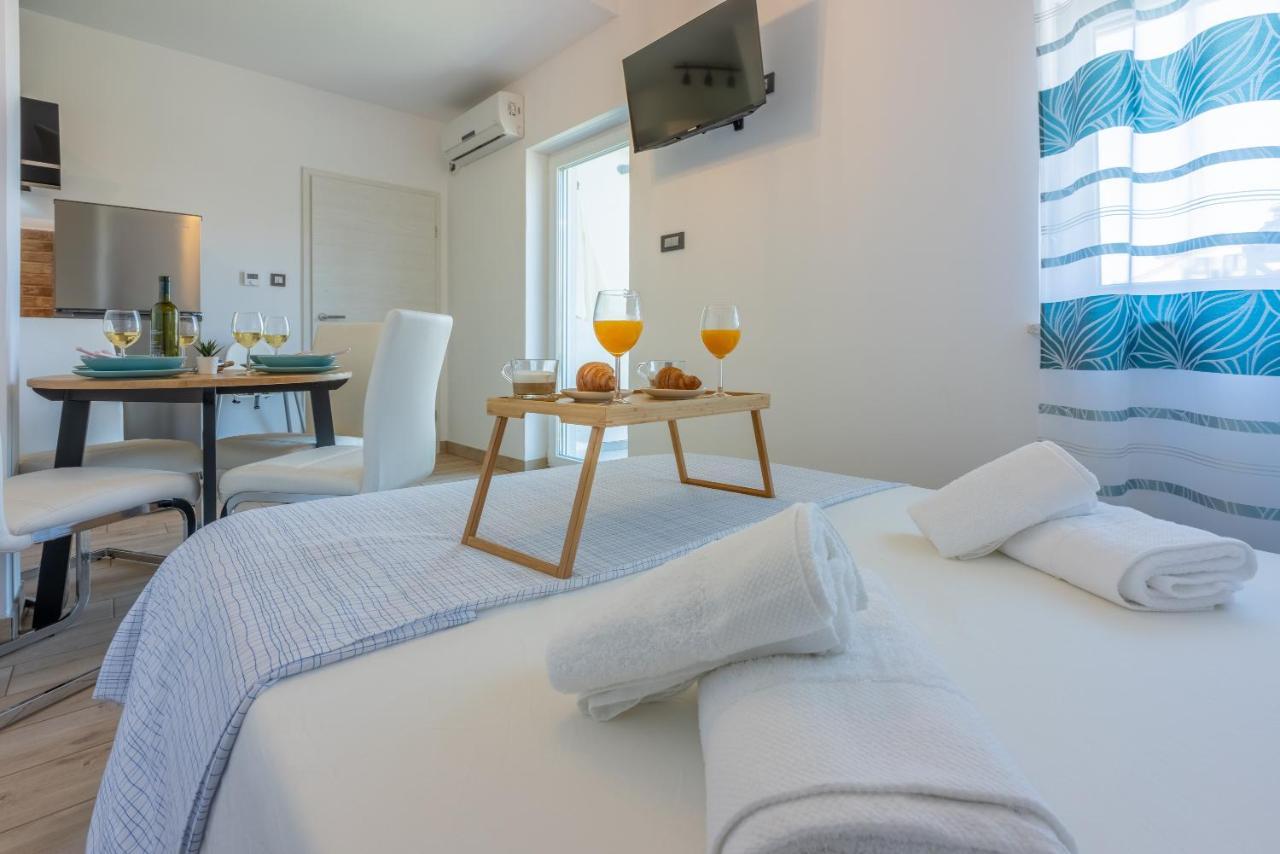 Ferienwohnung Summer Breeze Crikvenica Exterior foto